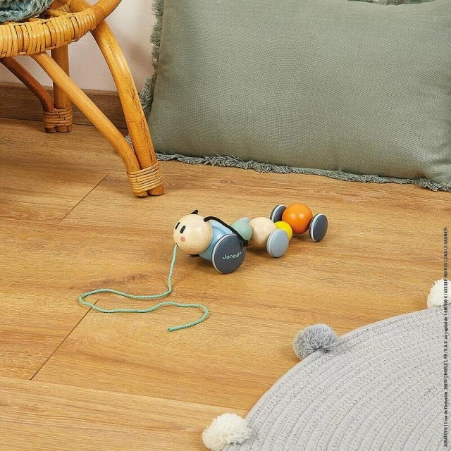 Wooden pull-along caterpillar Sweet Cocoon