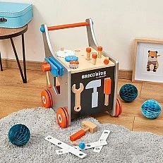 Brico Kids wooden workshop on wheels