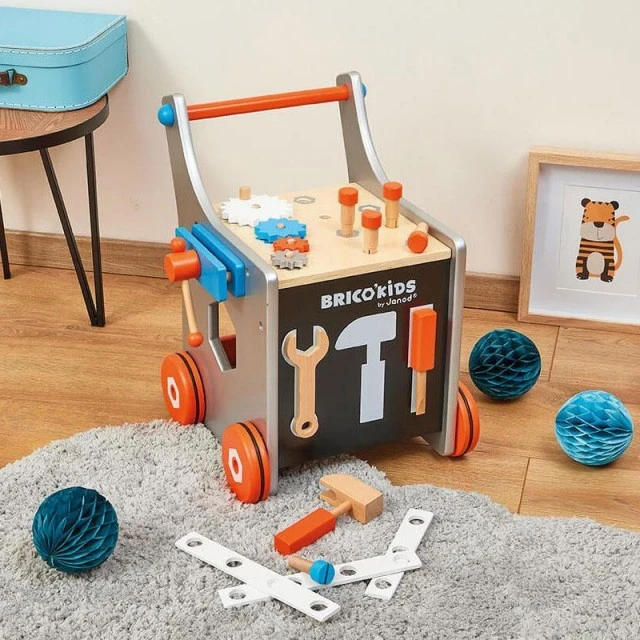 Brico Kids wooden workshop on wheels