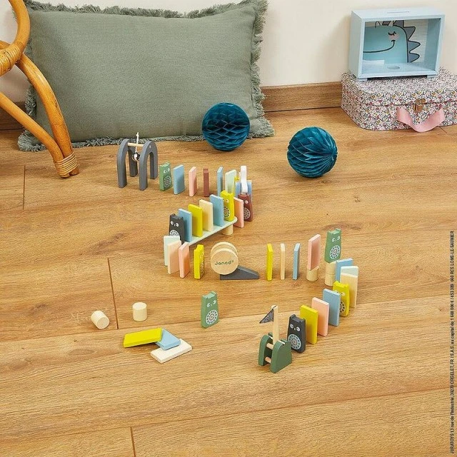 Wooden Domino Sweet Cocoon