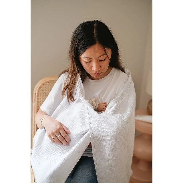 Nursing Scarf White Tineo