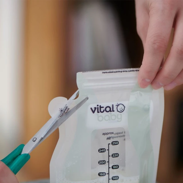 Breast milk storage bags Vital Baby