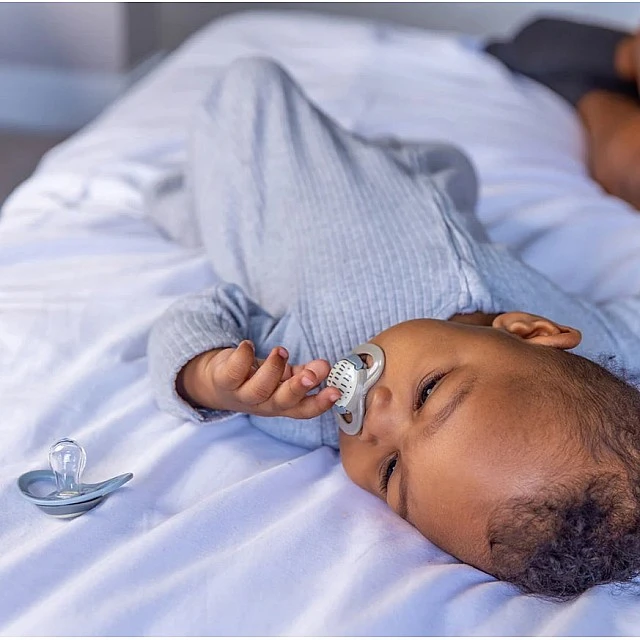 EarthSmart Vital Baby Soothing Airflow Pacifiers 6-18 Months