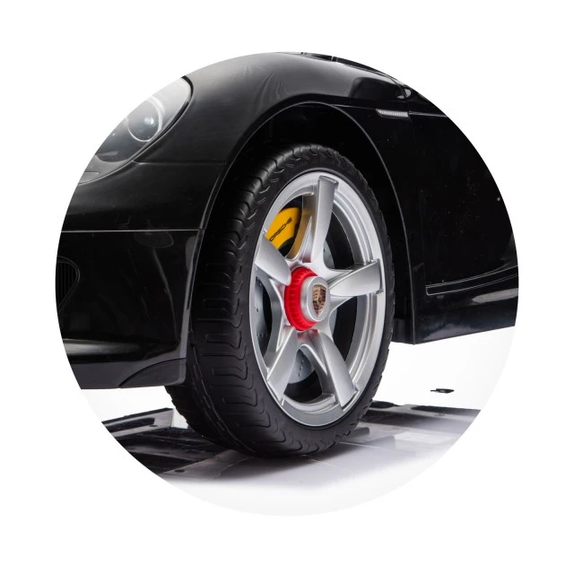 Electric car Porsche Carrera GT black