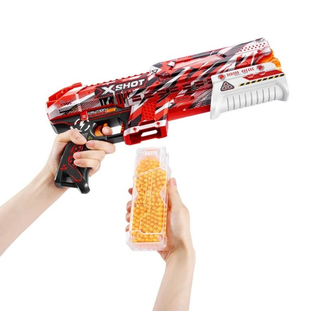 X Shot HYPER GEL blaster with gel balls Clutch