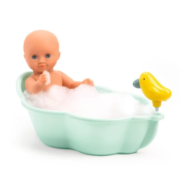 Bath tub for a doll