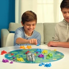 A puzzle game of gloves