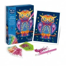 Canvas with colorful owl stones