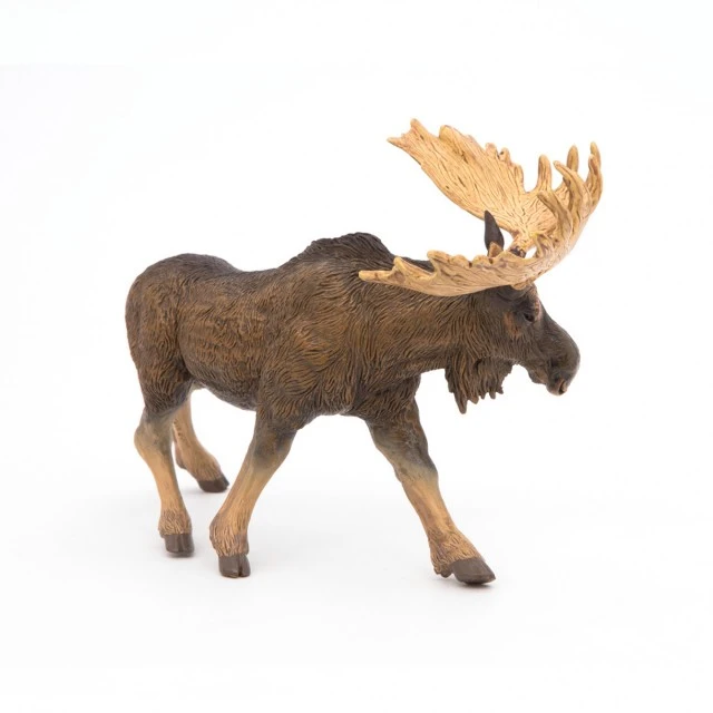 American moose figurine