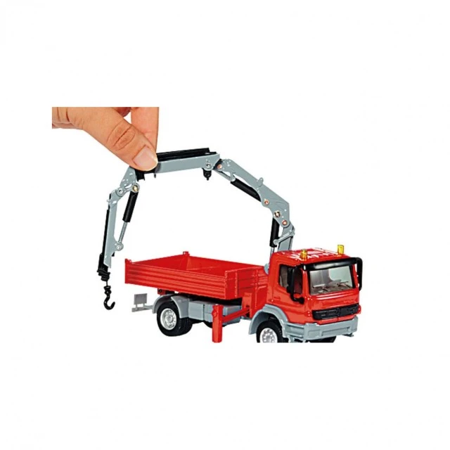 Mercedes truck with crane