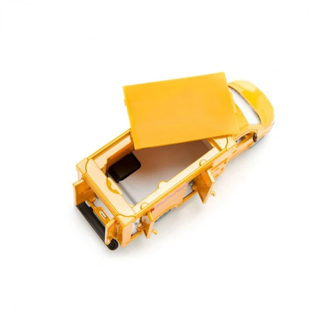 Toy DHL Courier Van