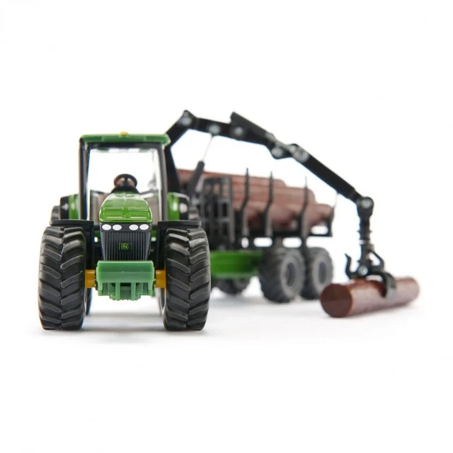 Tractor with timber trailer