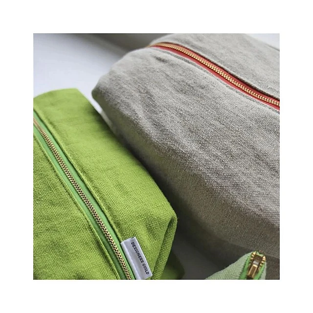 Brera lino cosmetic bag 28 cm Color green