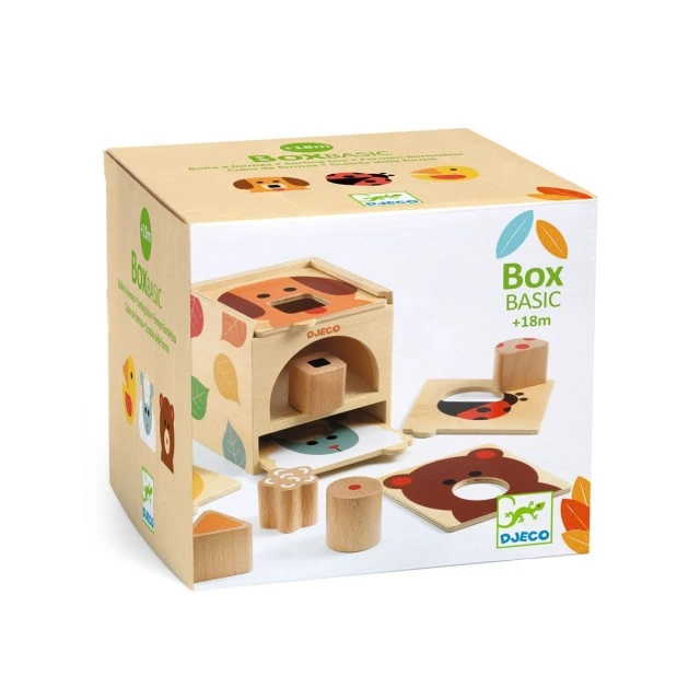 Toy tree box for sorting shapes and colors