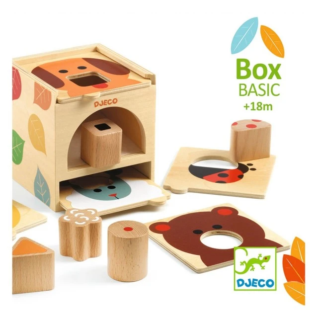Toy tree box for sorting shapes and colors