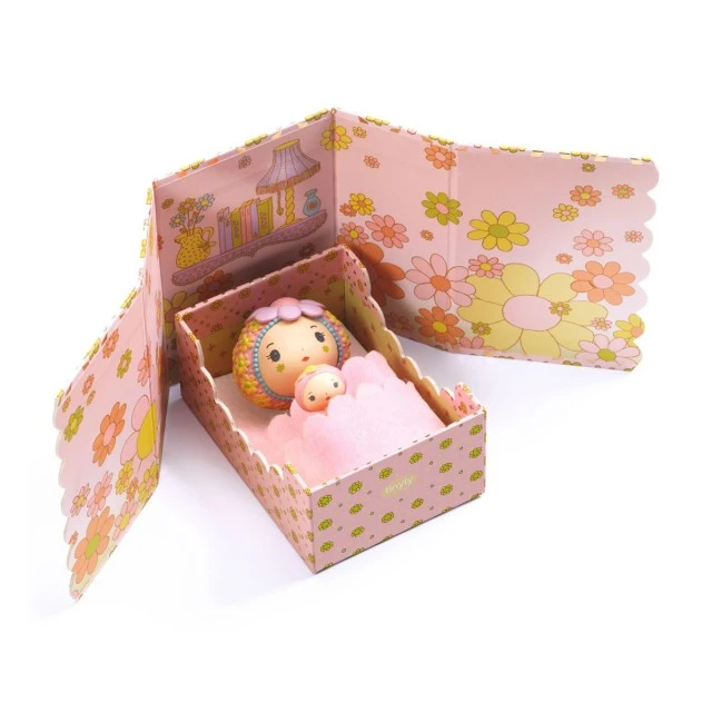 Rose and her room figurine