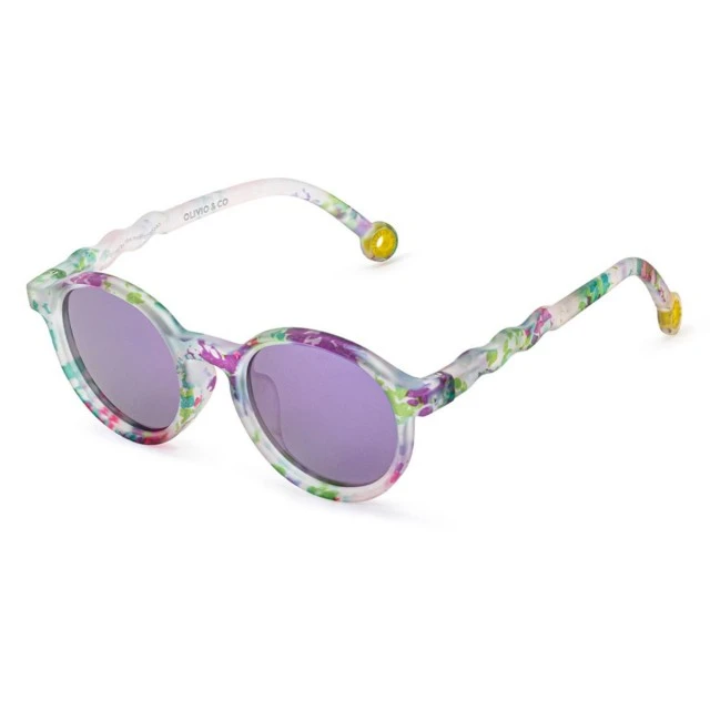 Children’s oval sunglasses from 3 to 5 years. Color pink