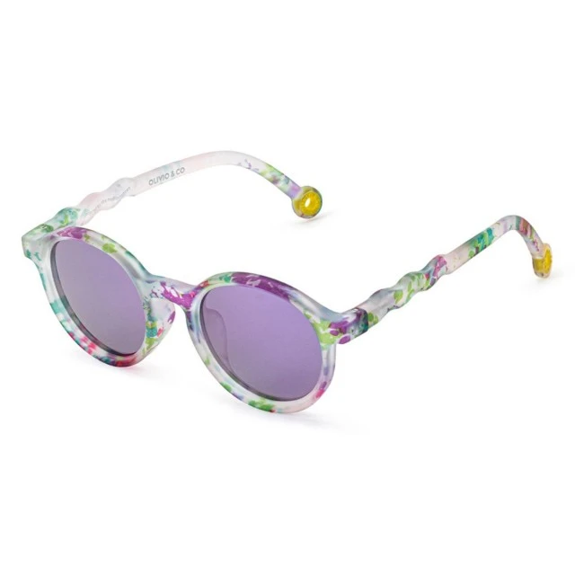 Children’s oval sunglasses from 5 to 12 years old. Color pink