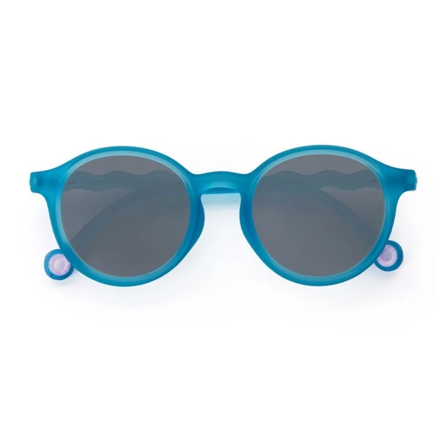 Children’s oval sunglasses from 5 to 12 years old. Color blue