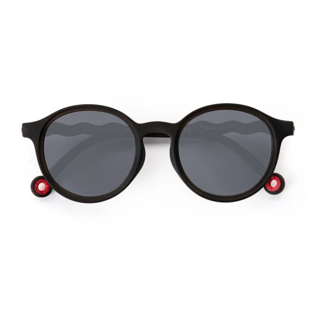 Children’s oval sunglasses from 5 to 12 years old. Color black