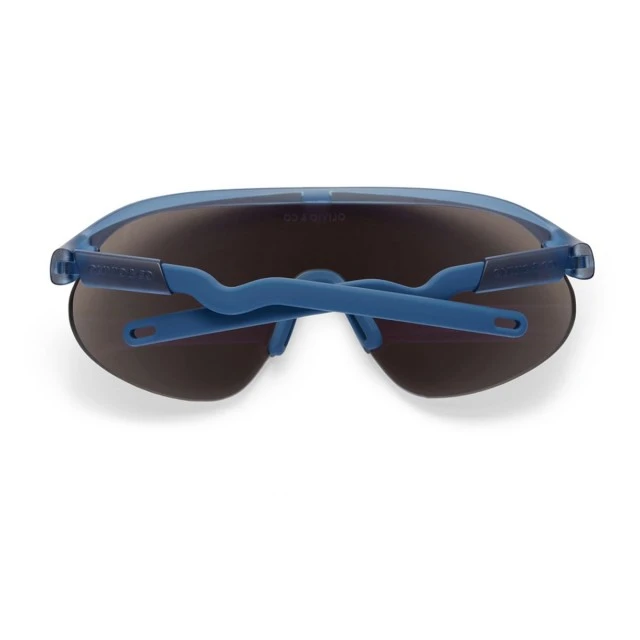 Children’s sports sunglasses from 7 to 12 years old. Color blue