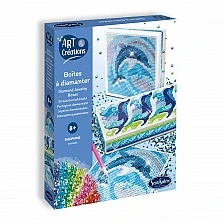 Atelier made a jewelry box with colorful dolphin pebbles