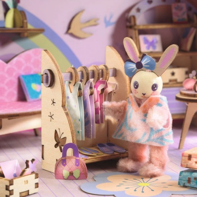 DIY miniature Rossi’s house