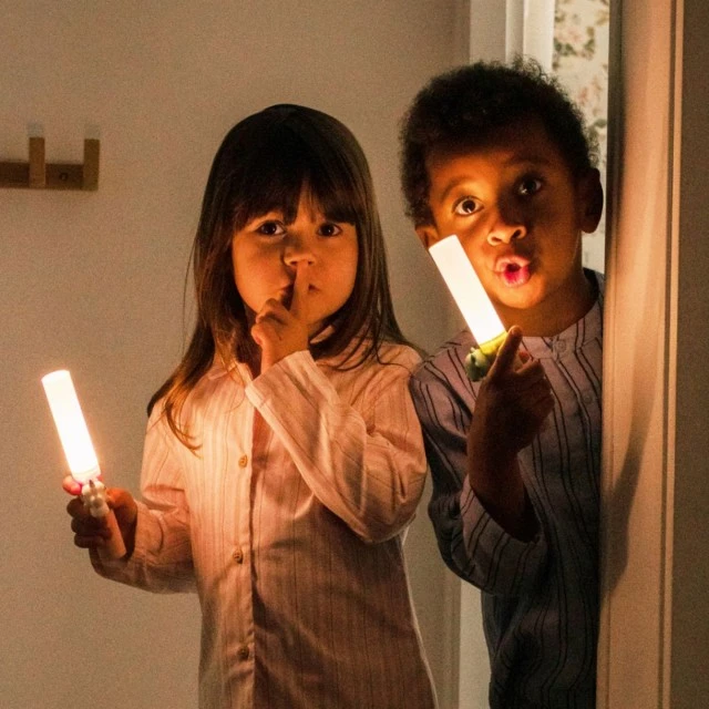 Children’s lamp with magnetic stand Dinosaur motif