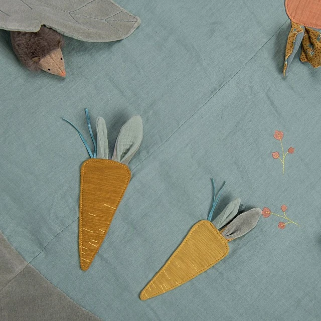 Moulin Roty active gymnastics mat
