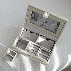 Малка луксозна кутия за бижута Memento с фоторамка Stackers Цвят бежово