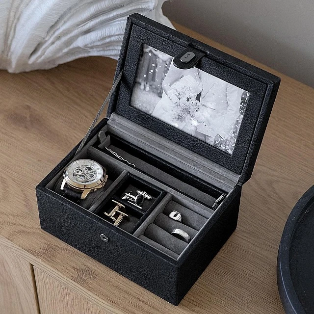 Малка луксозна кутия за бижута Memento с фоторамка Stackers Цвят черно