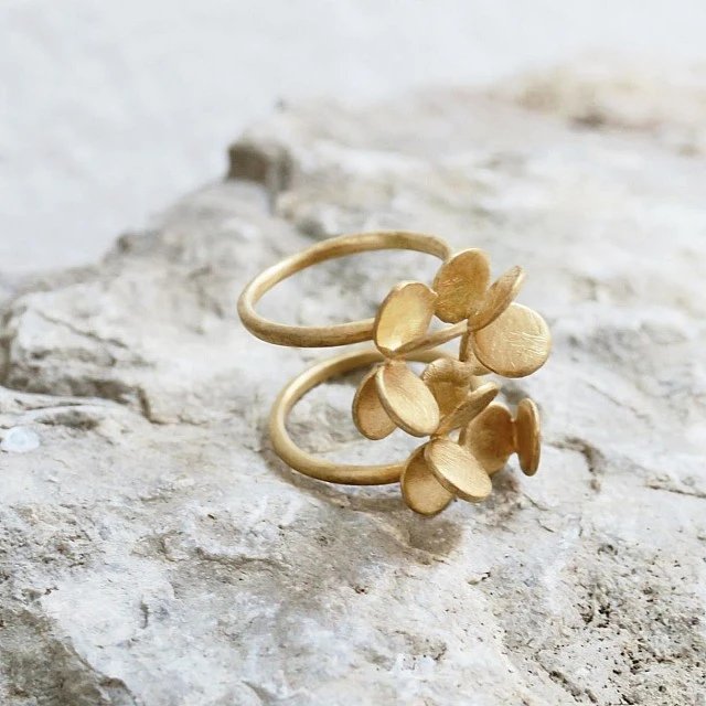 Arai gold plated Joidart ring size 16