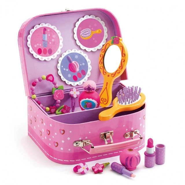 A set for vain young ladies