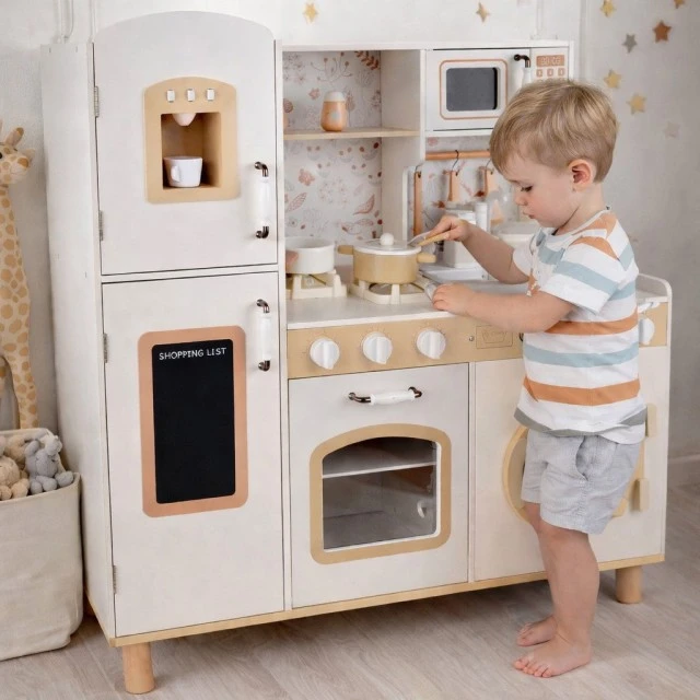 Детска Дървена Кухня GINGER HOME – Винтидж Модел с Електронни Котлони, Светлини, Звуци и Мивка с Течаща Вода, 91×31×90 см