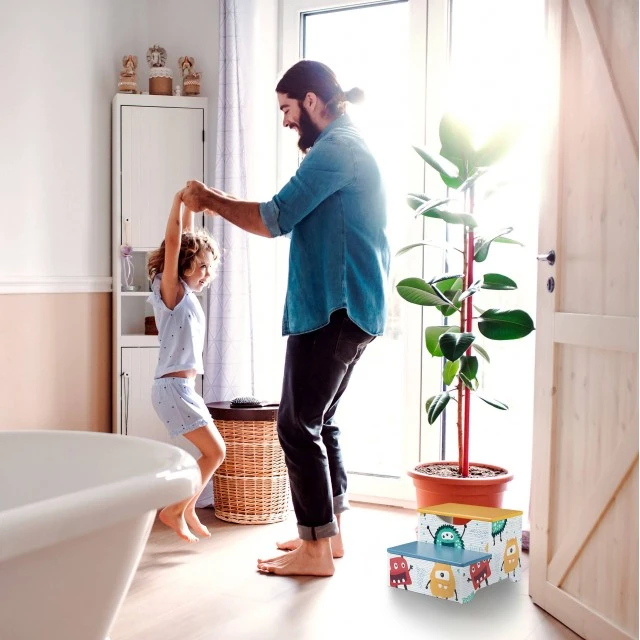 Children’s Chair-Stepladder, made of Wood, with 2 Steps, Storage Space, Carrying Handle - MONSTER
