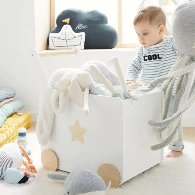 Детска Кутия за Играчки GINGER HOME  с Колелца и Дръжка за Бутане, Дървена, Бяла, 38х45х54 см.