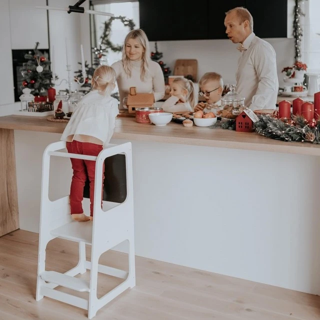 Монтесори Кула GINGER HOME, Образователно Столче с Черна Дъска и Регулируема Височина, Бяла, за Деца от 1-4 години