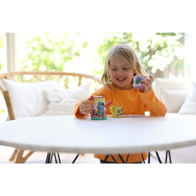 Pippi Longstocking metal tea set