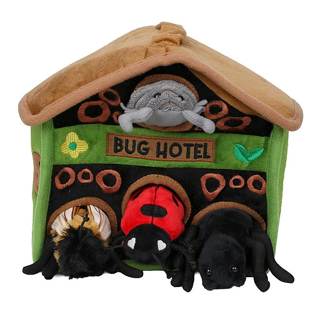 The Bug House with 4 dolls Hidden Dolls series
