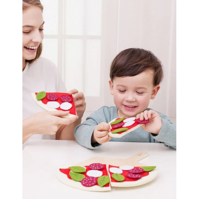 Wooden kitchen set - Pizza with cutting board