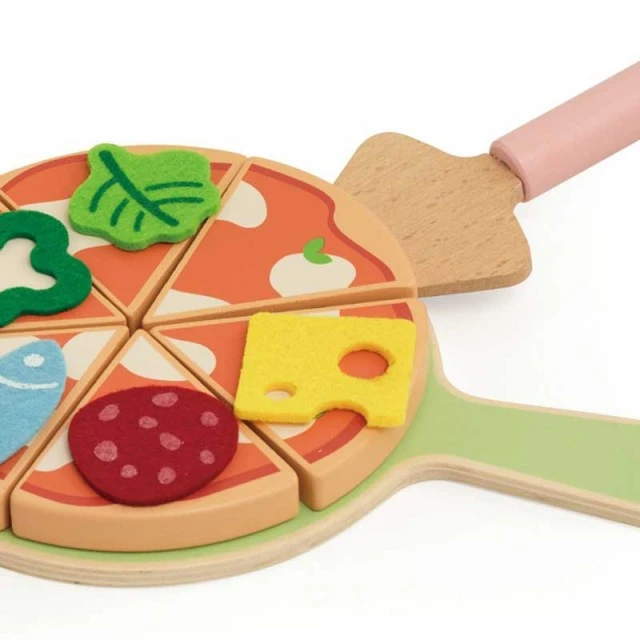 Wooden children’s pizza oven with accessories