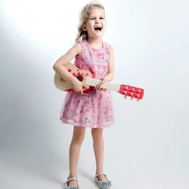 Children’s wooden guitar - Star