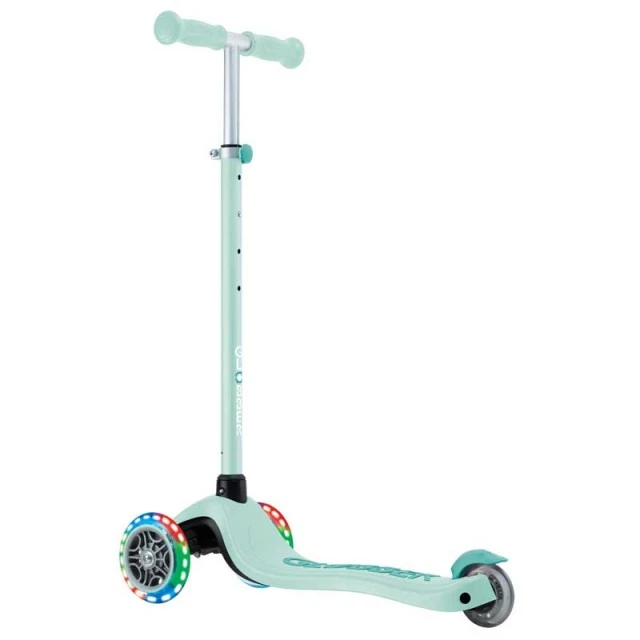 Детска тротинетка с 3 светещи колела GLOBBER PRIMO PLUS LIGHTS, мента