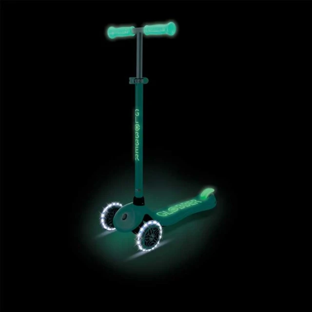 Детска тротинетка със светещи колела PRIMO PLUS GLOW LIGHTS, ментов цвят