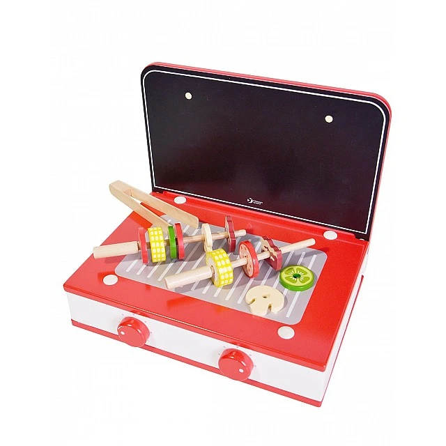 Children’s wooden cooking set