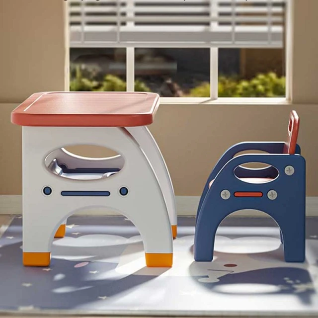 Children’s writing and drawing desk with stool in red color