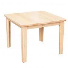 Голяма квадратна маса от дърво за детски център