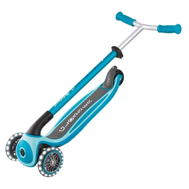 Globber Master lights three-wheeled folding scooter - blue