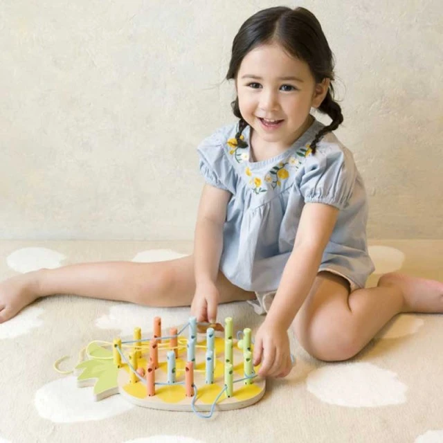Fun children’s game for fine motor skills - Sweet pineapple