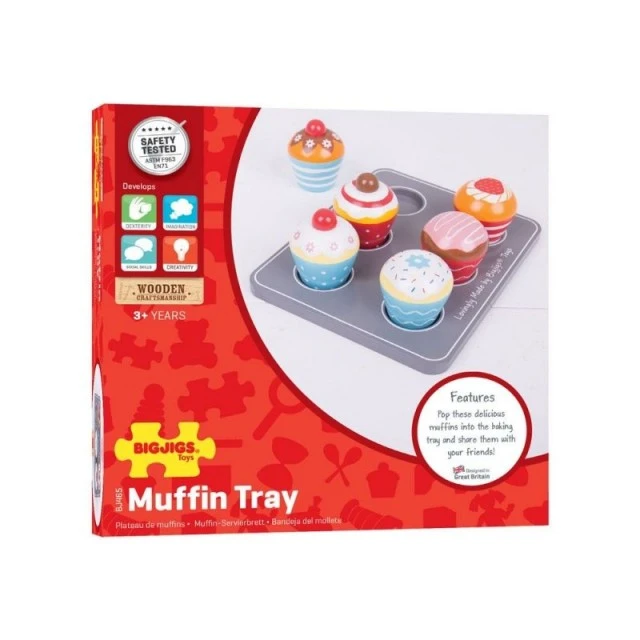 Wooden tray with muffins